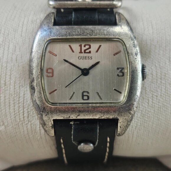 Guess Ladies Wrsitwatch Black Genuine Leather Strap Analog Quartz Wrist Watch - Picture 6 of 13